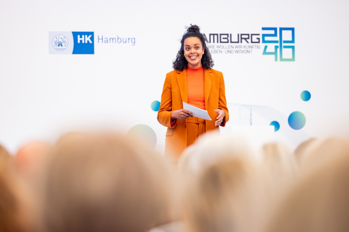 Verleihung des „Helga-Stödter-Preises der Handelskammer Hamburg“ 
am 25. September 2023
Interview Moderaorin Frau Amna Franzke Niederlassung Hamburg.