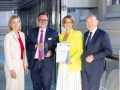 Verleihung des „Helga-Stödter-Preises der Handelskammer Hamburg“ 
am 19. September 2024 an Saint Brand GmbH,
André Klein und Cornelia Wagner, Managing Directors, Prof. Nobert Aust, Präses der Handelskammer Hamburg,  Frau Vizepräses Haug